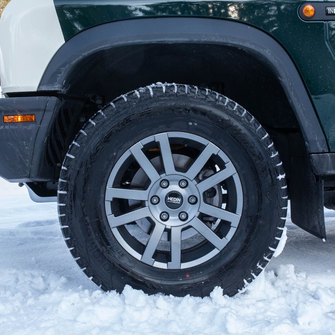Winterkompletträder Satz 17 Zoll auf Alu-Felge in Anthrazit